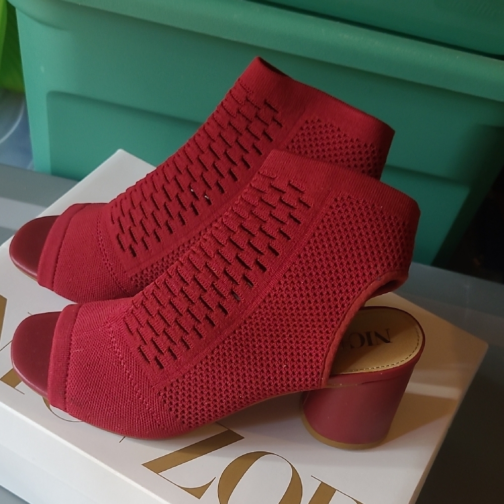 Red Heeled Boots with Knit Texture and Open Toe - Picture 1 of 3